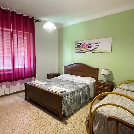 Casa Delle Mura *